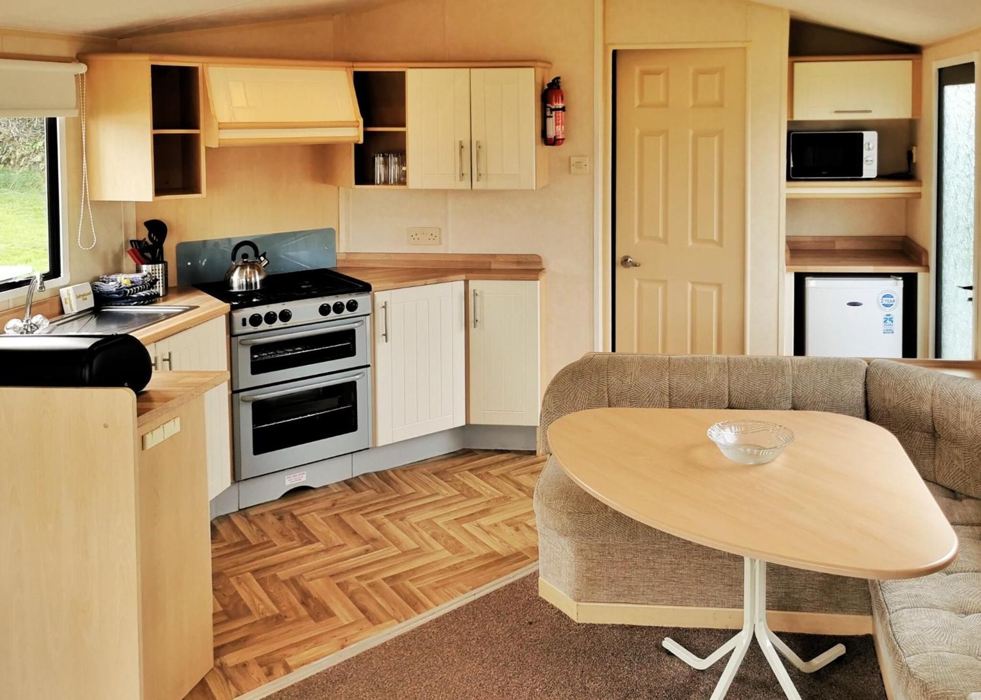Woodland Vale Holiday Park Ludchurch Екстериор снимка